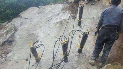 丹东宽甸矿山开采石头设备一天产量破石机